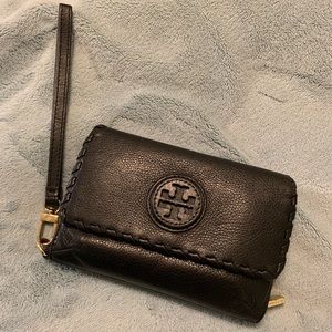 Tory Burch Smartphone Wristlet